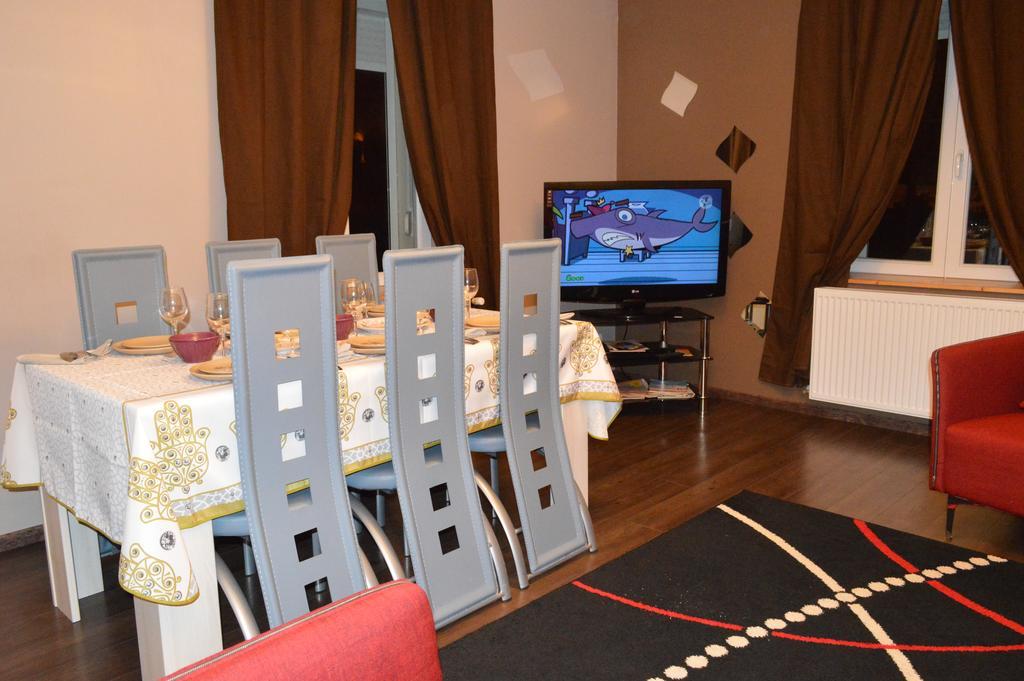 Rochire Location 2 *